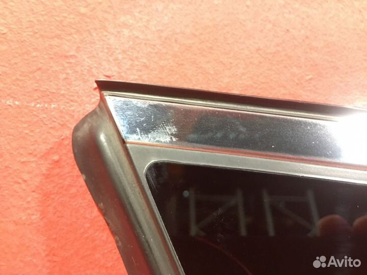 Стекло в кузов заднее левое Kia Sorento 3 (Um)