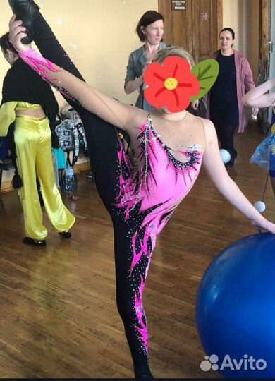 Костюм для художественной гимнастики