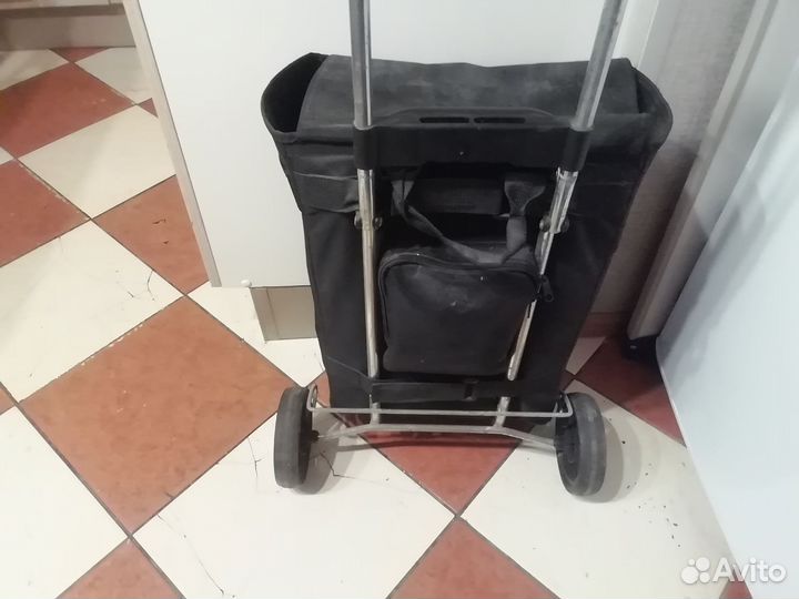 Сумка на колёсах