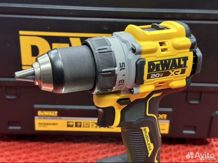 Аккумуляторная дрель шуруповерт dewalt DCD800P