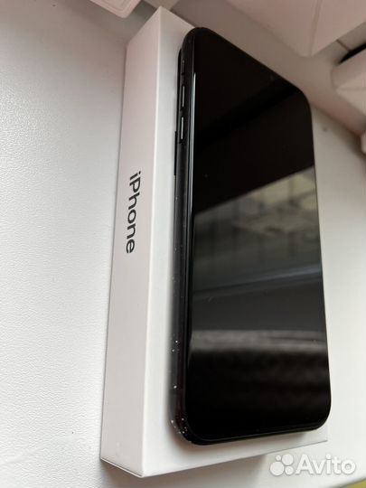 iPhone Xr, 64 ГБ