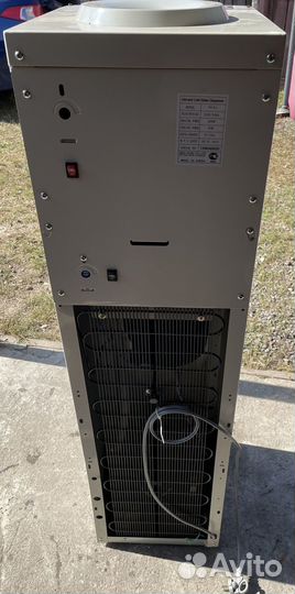 Кулер для воды напольный новый