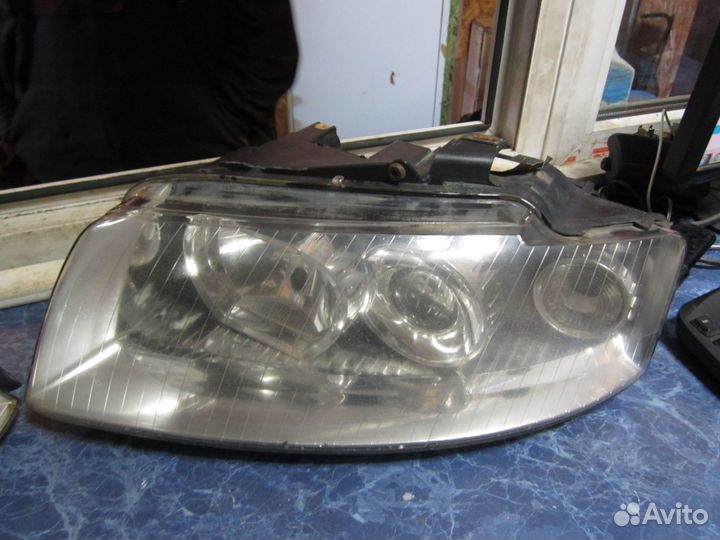 Фары Audi A4 B6 Фара Ауди А4 B6 под ксенон