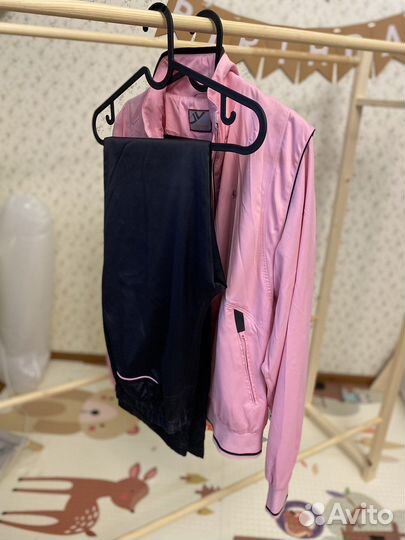 Женский спортивный костюм