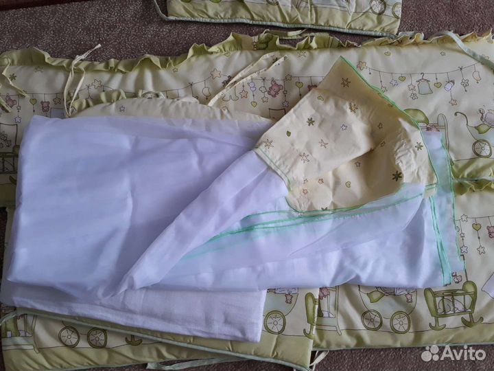 Комплект в детскую кроватку