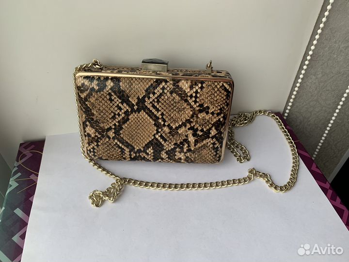 Клатч на цепочке Mango