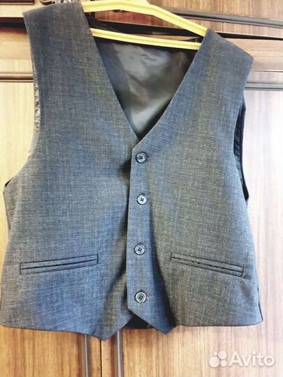 Пиджак с жилеткой и брюки