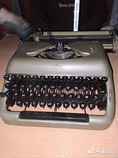 Печатная машинка erika