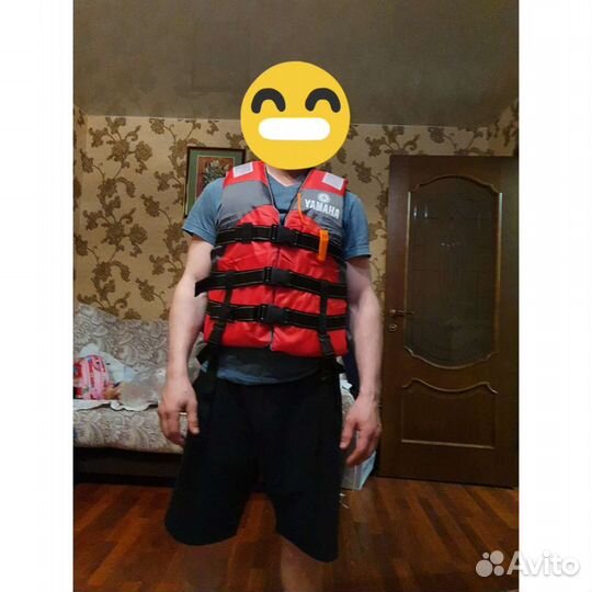 Спасательный жилет