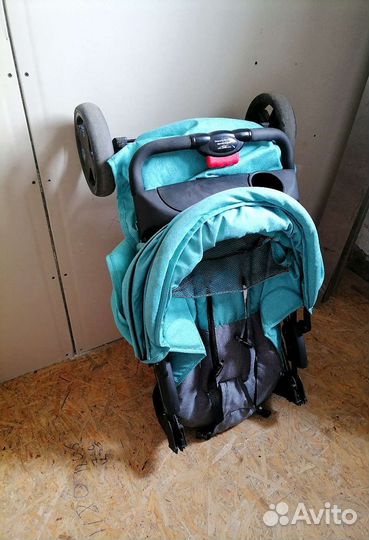 Прогулочная коляска rich family