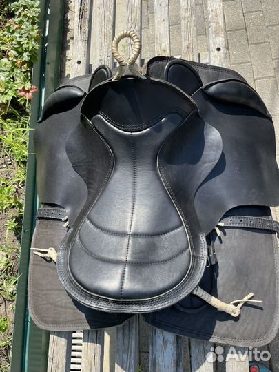 Седло для лошади