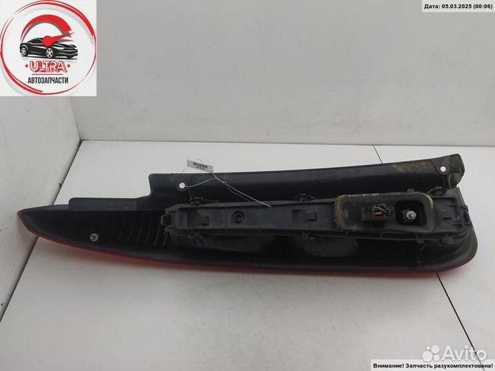 Фонарь задний правый б/у Ford Fusion