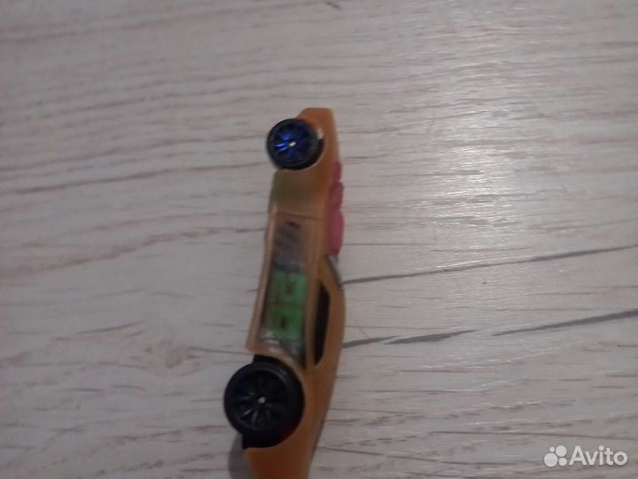 Машинка игрушачная