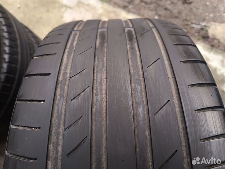 Kumho 722 255/35 R18