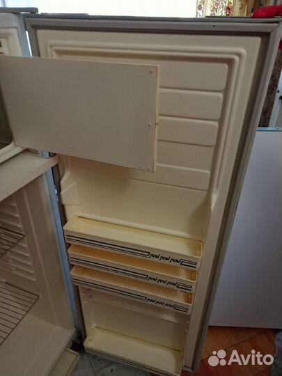 Продам холодильник б/у