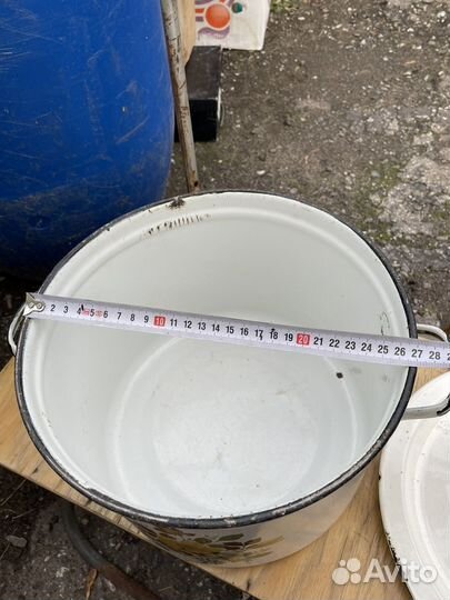 Кастрюля эмалированная