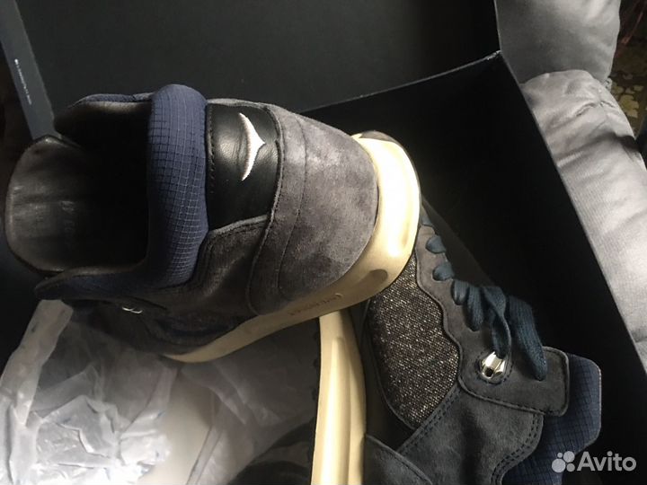 Кроссовки мужские