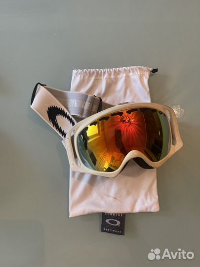 Горнолыжные очки oakley