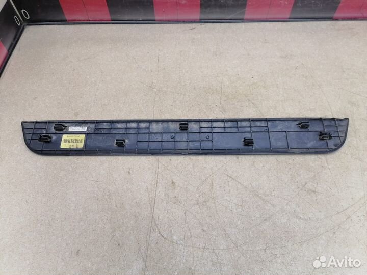 Накладка порога передняя правая Элантра 6 ад внутр