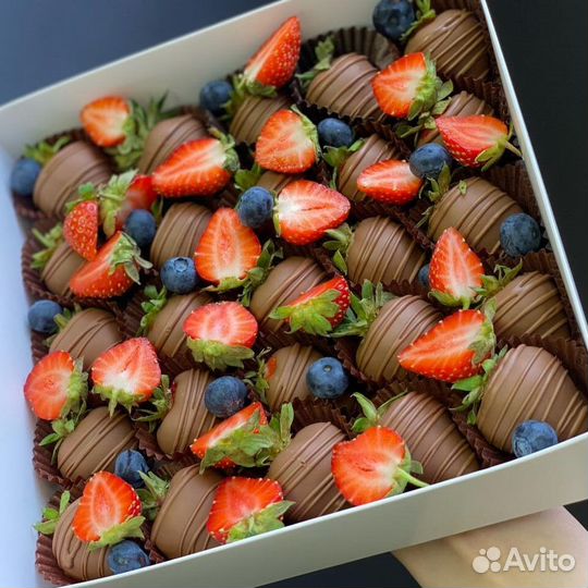 Клубника в шоколаде с доставкой по Казани