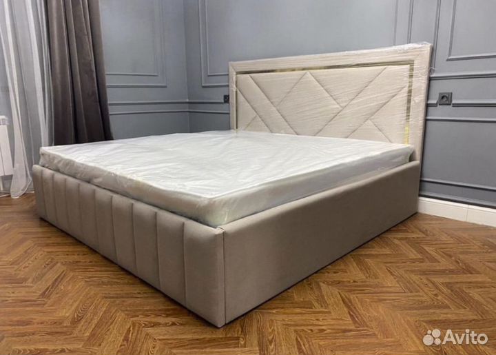 Кровать 180х200