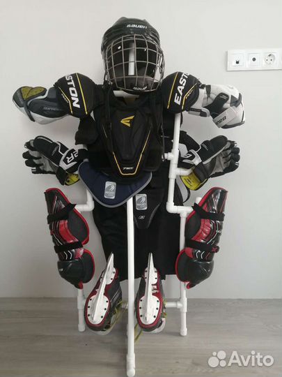 Вешалка для хоккейной формы