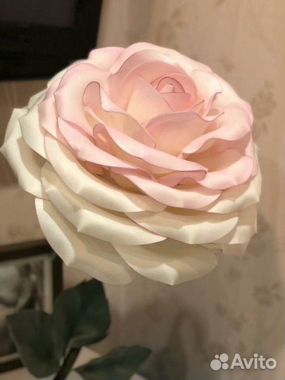 Ростовые цветы,светильники