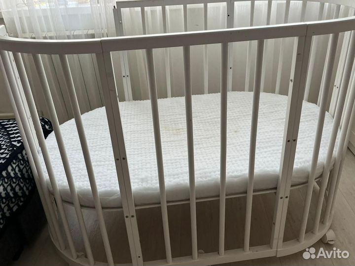 Продам детскую кроватку