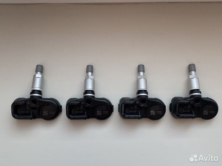 Датчик давления в шинах Toyota 4260748020