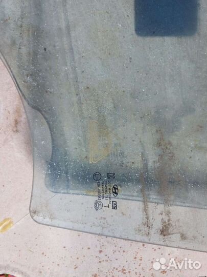 Стекло передней левой двери Хендай Элантра 5 MD