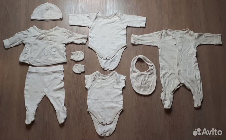 Одежда на выписку из роддома и до 3х месяцев