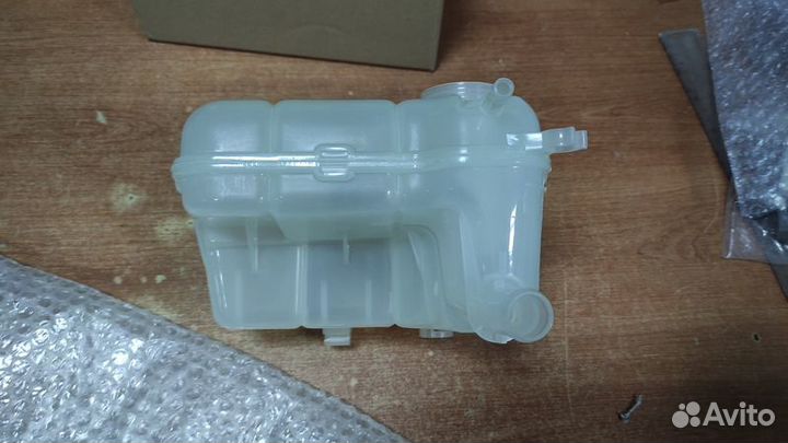 Бачок расширительный Astra J, Cruze, Orlando