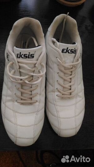 Продам кроссовки