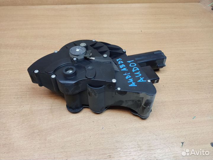 Привод крышки багажника, Audi A8 D3