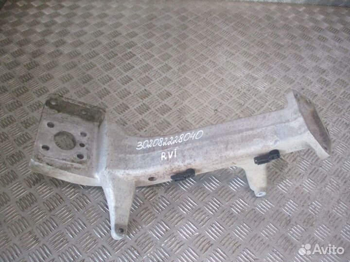 Кронштейн переднего бампера левый renault 50103677