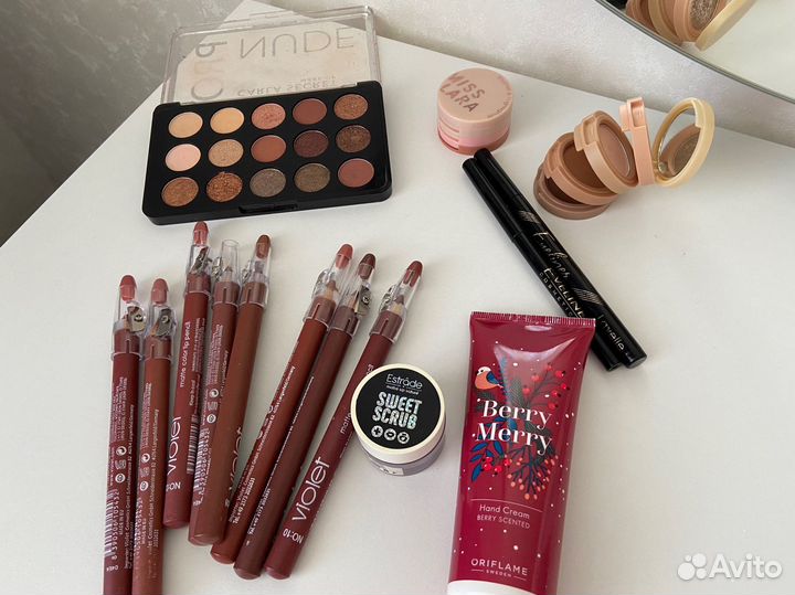 Набор косметики пакетом