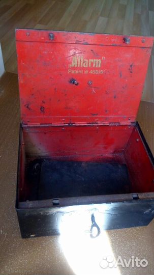Сейф allarm антикварный, каретный