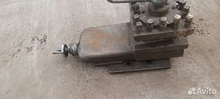 Суппорт токарного станка