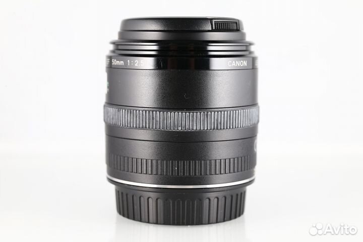 Canon EF 50mm f/2.5 Compact Macro