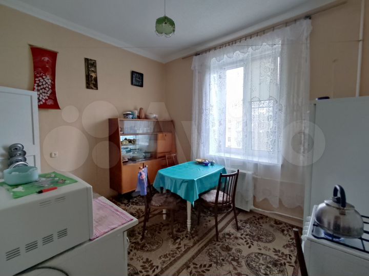 2-к. квартира, 56 м², 2/3 эт.