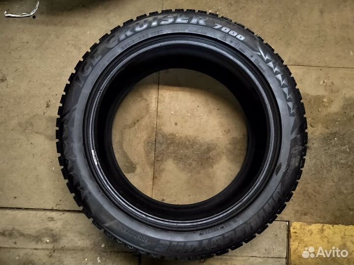 Bridgestone Ice Cruiser 7000 245/50 R20 102T