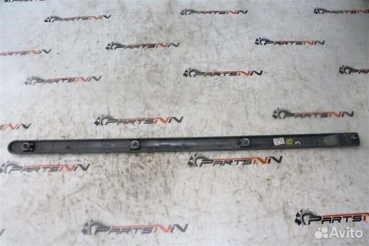 Молдинг двери задней левой Рено Логан