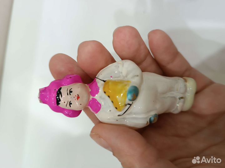 Елочная игрушка СССР мальчик с коньками