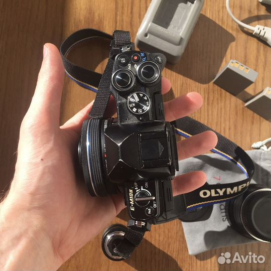 Беззеркальная камера Olympus OM-D E-M10 Mark II