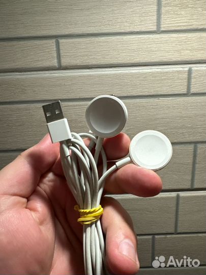 Зарядка для apple watch 2 шт по цене 1