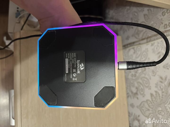 Подставка для наушников с подсветкой Redragon