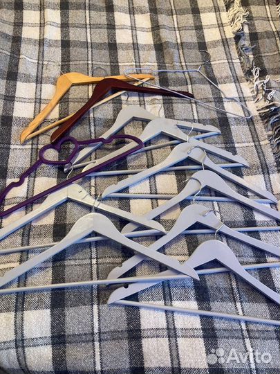 Вешалки плечики деревянные