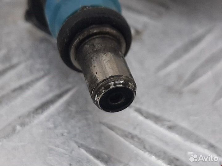 Форсунка Audi A4 B5 рест. 2001 06B133551K