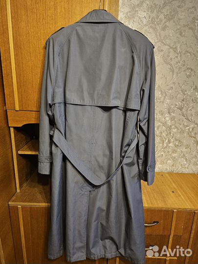 Мужской плащ