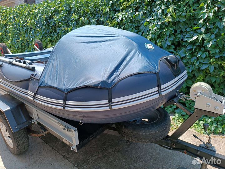 Продам лодку гладиатор